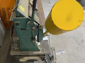 Macho Heavy Duty Sheet Metal Panbrake Bender and Folder  - picture2' - Click to enlarge