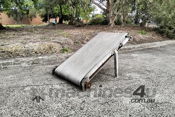 Small Incline Belt Conveyor - 1m Long