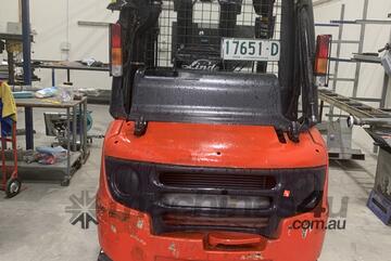 Linde     Forklift