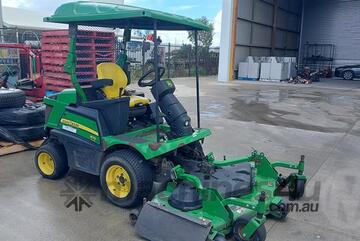 John Deere   1570