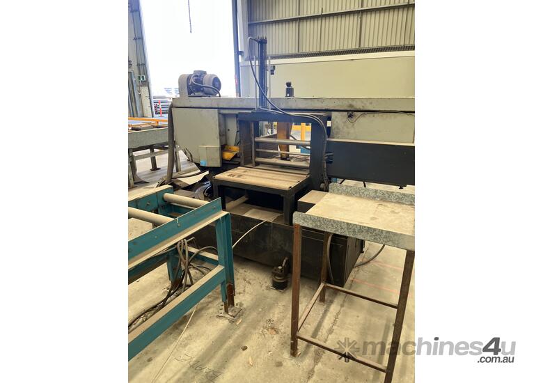 caption Semi-Automatic Horizontal Scissor Style Mitering Band Saw