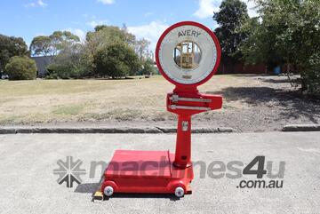 Vintage Platform Scales 750kg - W & T Avery
