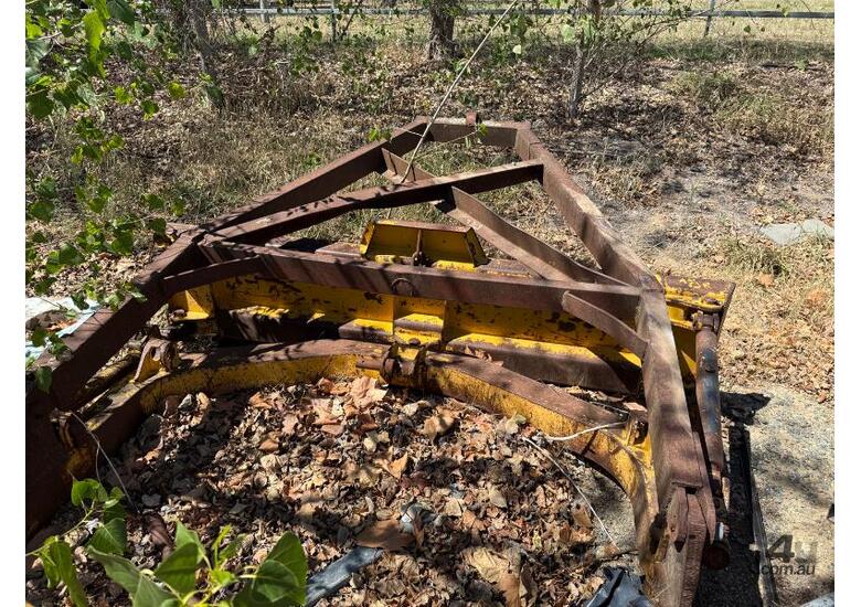 caption International DT88 Series 2 Dozer