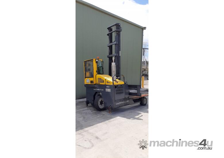 caption COMBILIFT C4800 Multi-Directional Side Loader