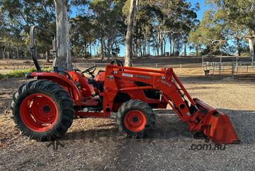Kubota   MX5100 Tractor Kubota   MX5100 Tractor