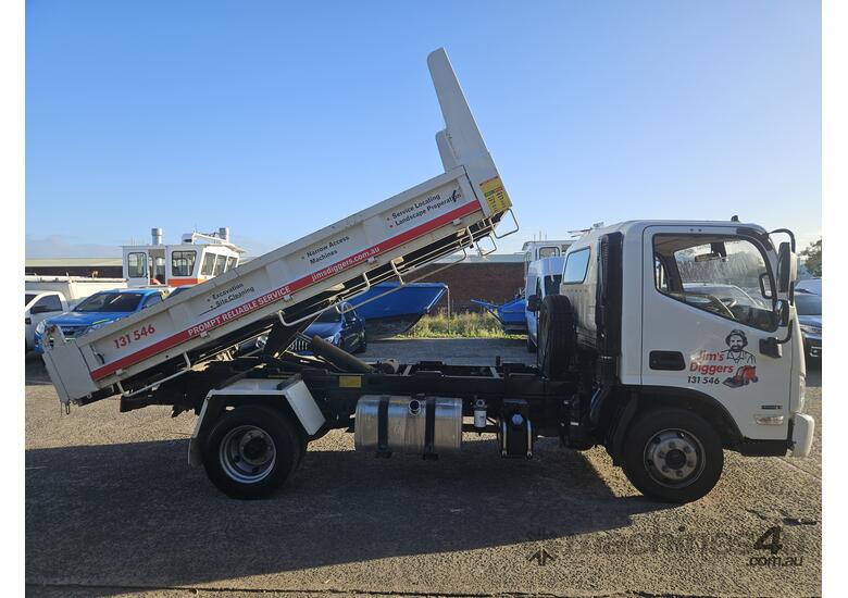 caption 2023 Foton Aumark 4x2 Tipper