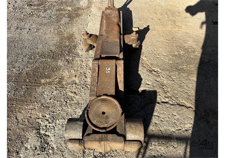 caption HEAVY DUTY JACK