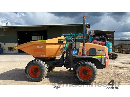 caption 2016 Ausa 1000 APG