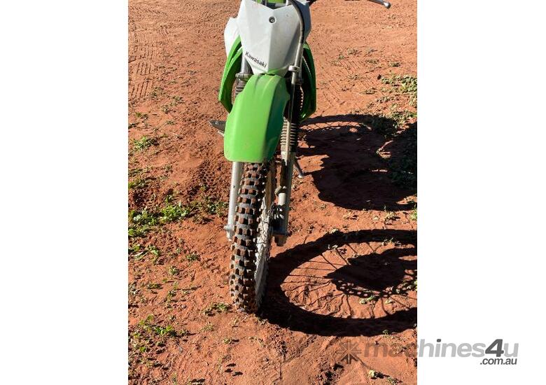 caption 2022 KAWASAKI KLX 140R
