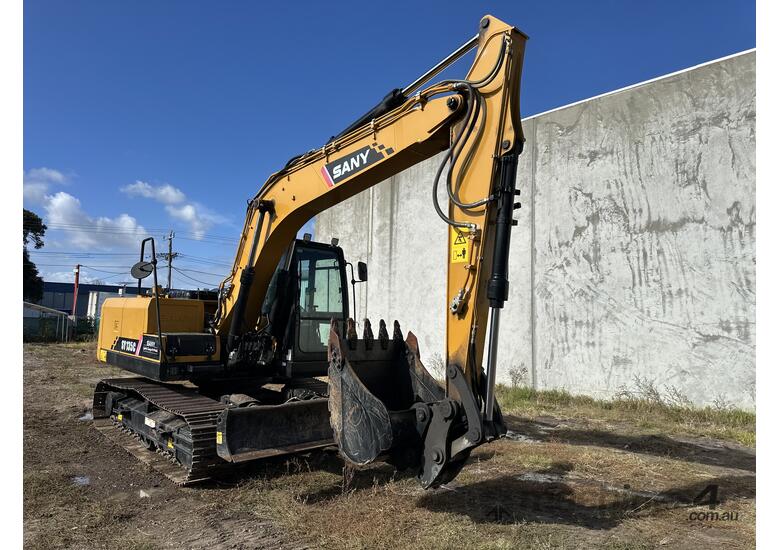 caption Hire Sany 15.1 Tonne Excavator