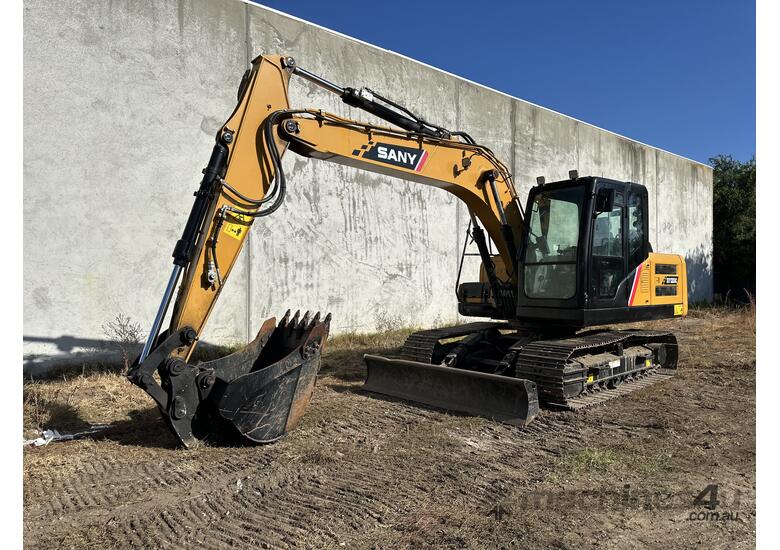 caption Hire Sany 15.1 Tonne Excavator
