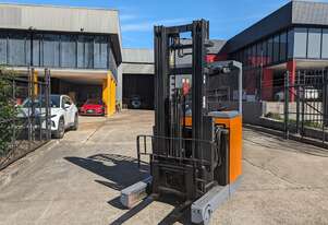 TOYOTA 1.6T High-Reach Electric Forklift | 6500mm Lift