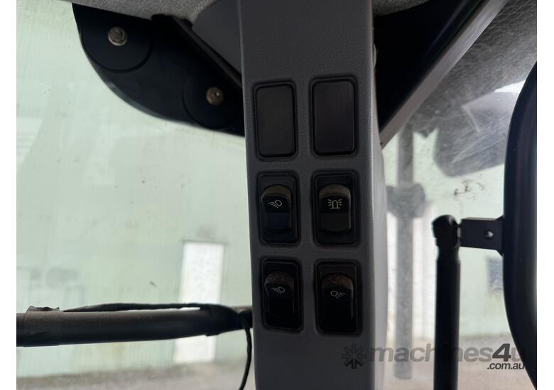 2008 New Holland T6010 (4x4) Tractor