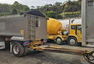 2007 CB Tri-Axle Tipping Dog Trailer