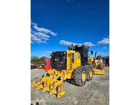 CAT 150-15 Motor Graders - picture1' - Click to enlarge