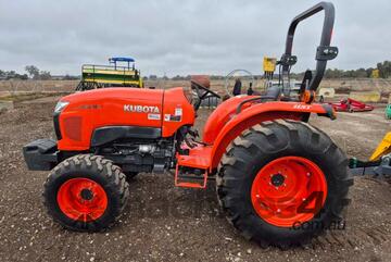 Kubota L4600 4X4 Tractor & Lawless Lasers Turf Grader