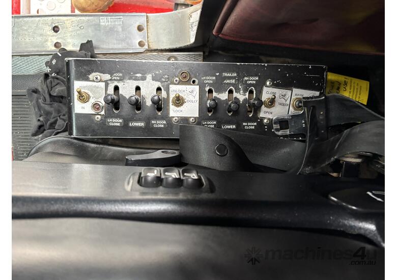 2011 Kenworth T403   6x4 Tipper & Dog Side Tipper