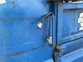 2004 Autobaler Machine - picture1' - Click to enlarge