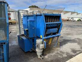 2004 Autobaler Machine - picture2' - Click to enlarge
