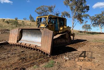2013 CAT D6T XL VPAT with 12,900 hrs 2013 CAT D6T XL VPAT with 12,900 hrs