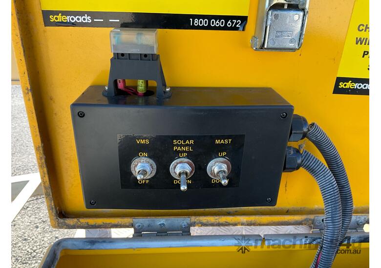 caption 2014 Safe Roads F1504001 VMS Board (Trailer Mounted)