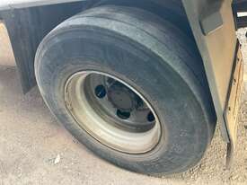 2009 Isuzu FRR600 Tilt Tray - picture0' - Click to enlarge