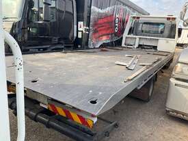 2009 Isuzu FRR600 Tilt Tray - picture2' - Click to enlarge