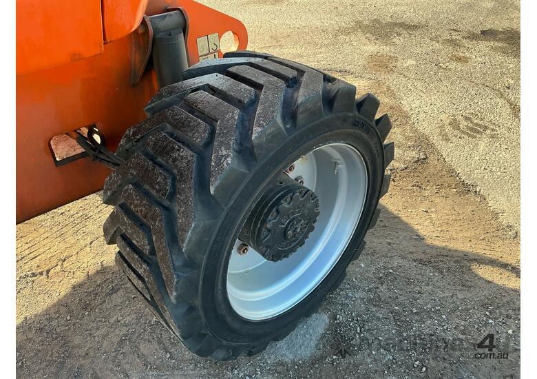 2005 JLG Industries 800AJ Elevated Work Platform