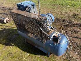 Pilotair Air Compressor, - picture2' - Click to enlarge