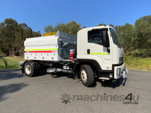 Isuzu FVD 165-260 Water truck Truck