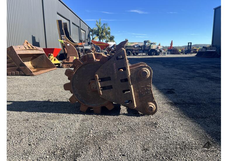 caption 460mm Compaction Roller (suits CAT 330GC & Hyundai 320)