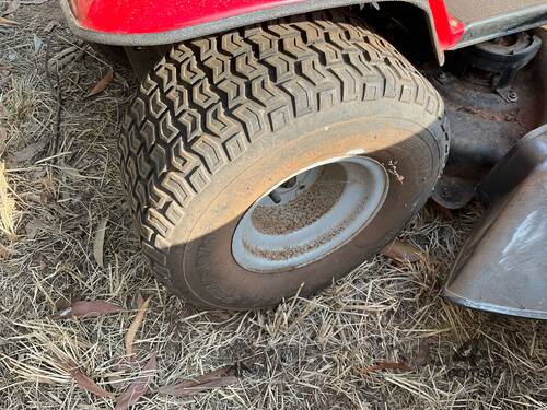 caption MTD Yard Man Ride On Mower