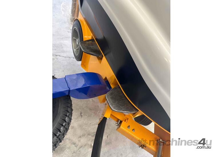 caption EX-DEMO AUTOMATIC PALLET WRAPPING ROBOT - 200% POWER PRESTETCH