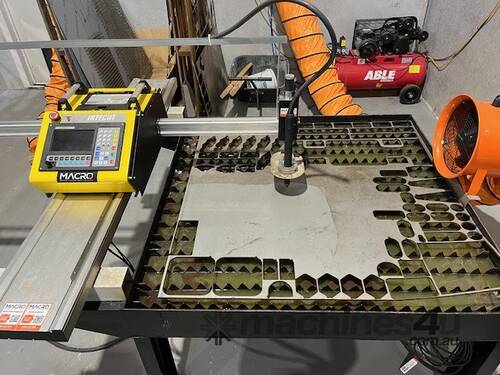 CNC Plasma Cutter - Macro Spark 1200