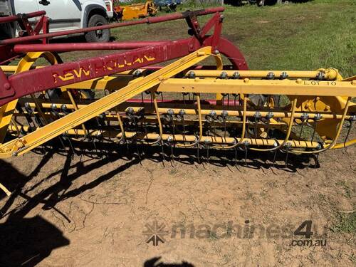 New Holland 256 Hay Rake