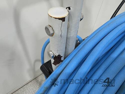 caption Robotek Robo Pro30 Pool Cleaner (Ex-Council)