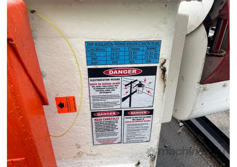 2010 Hino FC500 1018 EWP Day Cab