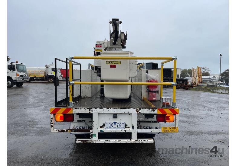 2010 Hino FC500 1018 EWP Day Cab