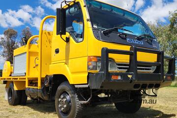 Isuzu NPS300 4x4 Turbo Diesel Traytop Firetruck. Ex QLD Fire & Rescue Service. Isuzu NPS300 4x4 Turbo Diesel Traytop Firetruck. Ex QLD Fire & Rescue Service.