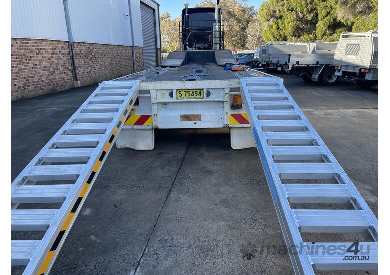 4.5m - 6 Tonne Heavy Duty Steel Track,Rubber Pads on steel,Rubber Track & Rubber Tyre Machinery Load