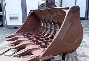 Barely used 5-10 ton (50mm pin) 1300mm Excavator Skeleton Sieve Riddle Bucket