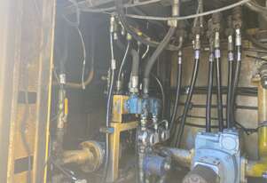 1992 Caterpillar 773B Service Truck