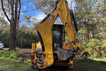2021 Caterpillar 432 Backhoe/ Loader