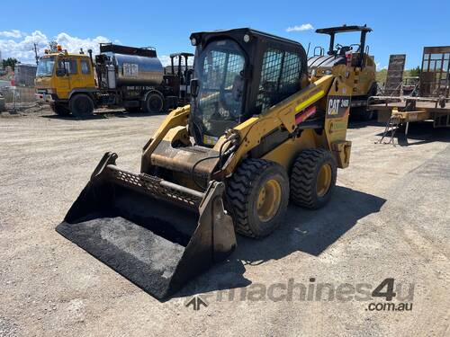 2014 Caterpillar 246D Wheeled Skid Steer