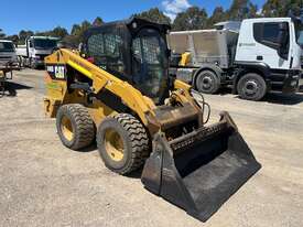 2014 Caterpillar 246D Wheeled Skid Steer - picture2' - Click to enlarge