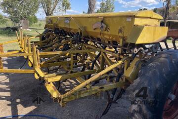 Gyral   19 Run Combine