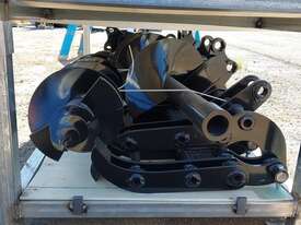 Giyi Set of 8 - picture2' - Click to enlarge