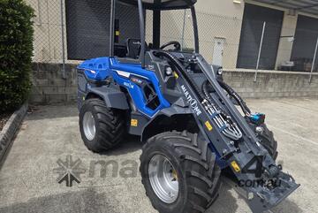 11.5Y heavy lifting mini loader