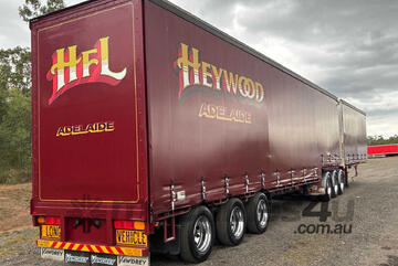 2005 Vawdrey VB S3 Tri Axle Flat Top Curtainsider combination