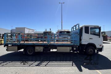 Ud 2016   Condor 4x2 Tray Truck